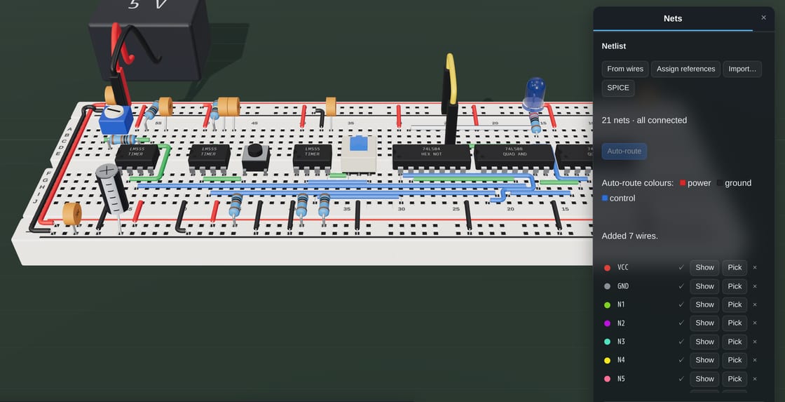 The same board after Auto-route: seven new blue control wires lie flat along the rows with right-angle turns, round the chips; the tape is gone, and the Nets panel reads 21 nets, all connected, Added 7 wires, every net ticked.